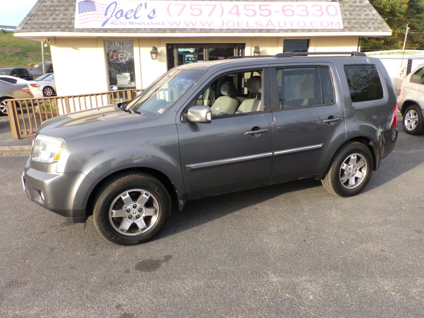 2010 Grey Honda Pilot (5FNYF4H91AB) , located at 5700 Curlew Drive, Norfolk, VA, 23502, (757) 455-6330, 36.841885, -76.209412 - Photo#0